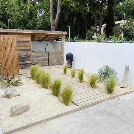 Luxueuse Piscine Terrain De Boules Vue Imprenable Sur Le Golf * La Grande-Motte
